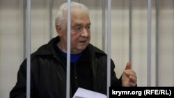 Экс-депутат севастопольского горсовета Владимир Галичий в здании суда